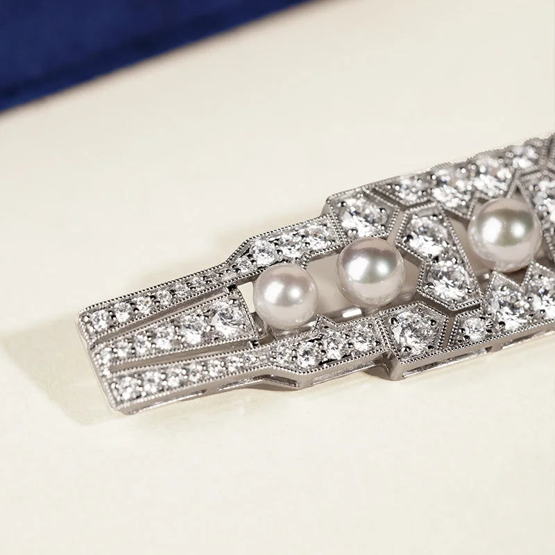 1920s' COLLECTION Akoya Pearl 18K White Gold Diamond Chrysler Brooch 1920s' COLLECTION Akoya Pearl 18K White Gold Diamond Chrysler Brooch 1920s' COLLECTION