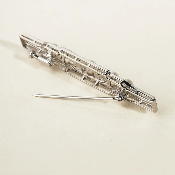 1920s' COLLECTION Akoya Pearl 18K White Gold Diamond Chrysler Brooch 1920s' COLLECTION Akoya Pearl 18K White Gold Diamond Chrysler Brooch 1920s' COLLECTION