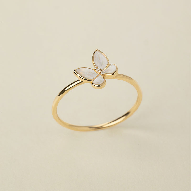 Mother-of-pearl 18K Gold Diamond Whole Butterfly Ring