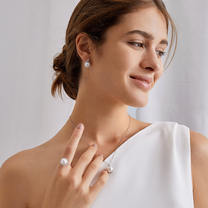 South Sea Pearl 18K Gold Diamond Conch Shell Necklace