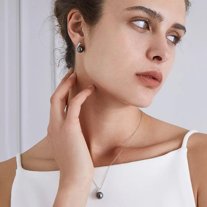 MYSTERY COLLECTION Tahitian Pearl 18K Gold Moon Pendant Necklace - HELAS Jewelry