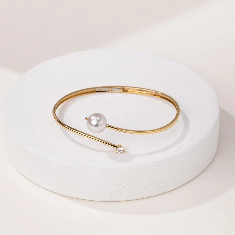 ORIGIN COLLECTION Akoya Pearl 18K Gold Diamond Bracelet ORIGIN COLLECTION Akoya Pearl 18K Gold Diamond Bracelet ORIGIN COLLECTION