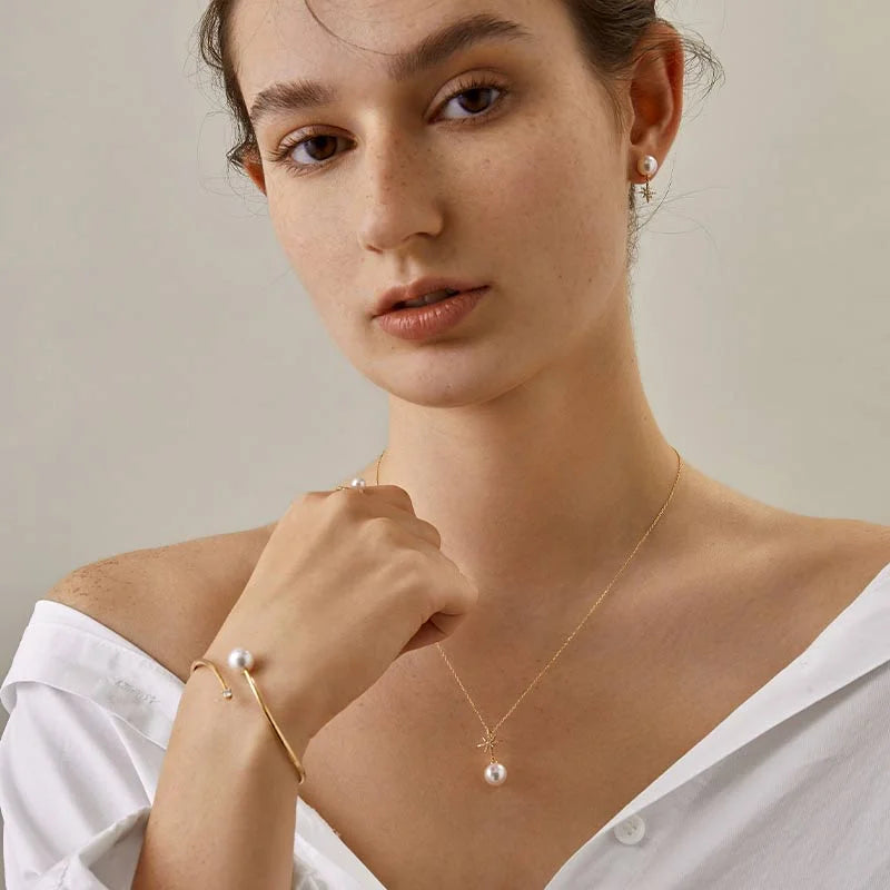 ORIGIN COLLECTION Akoya Pearl 18K Gold Diamond Bracelet ORIGIN COLLECTION Akoya Pearl 18K Gold Diamond Bracelet ORIGIN COLLECTION