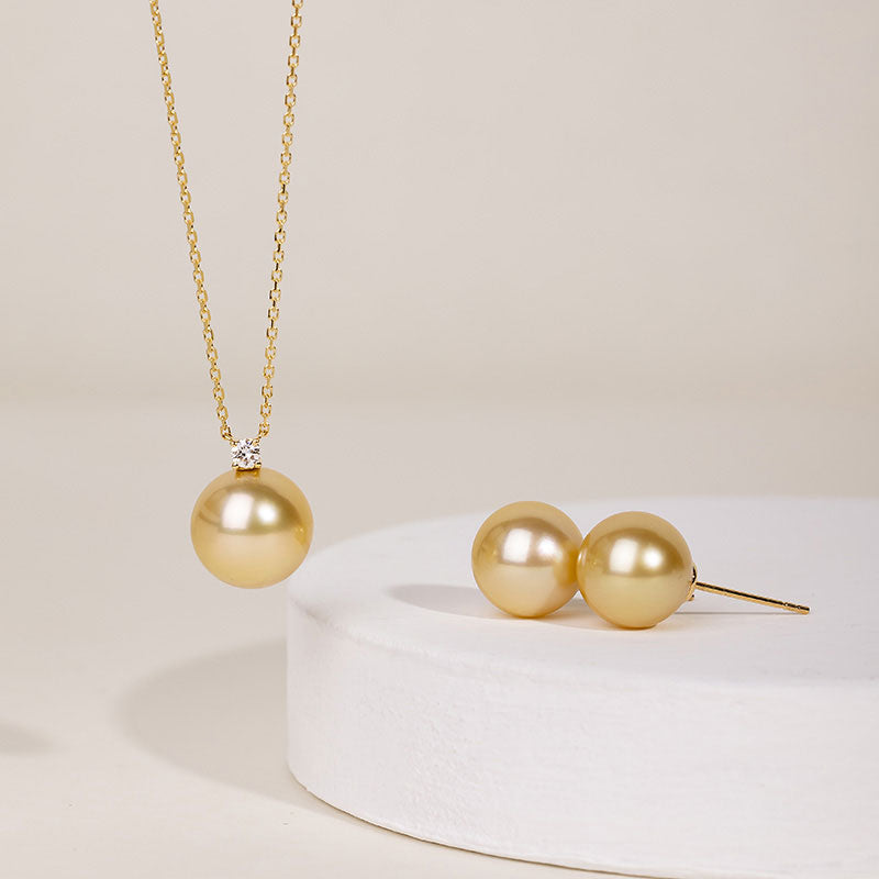 South Sea Golden Pearl 18K Gold Princess Style Design Necklace