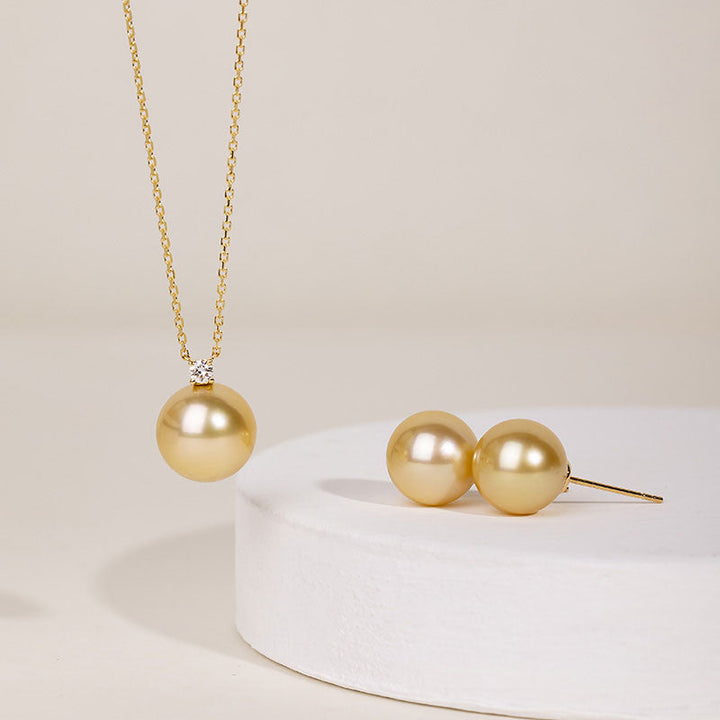 South Sea Golden Pearl 18K Gold Princess Style Design Necklace