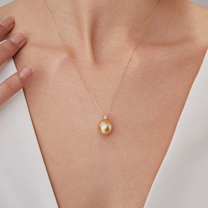South Sea Golden Pearl 18K Gold Princess Style Design Necklace