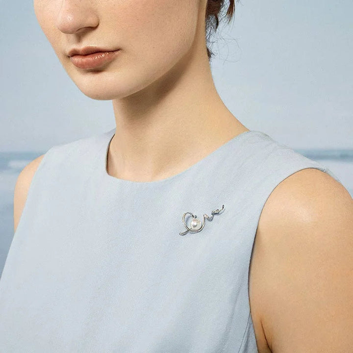 WAVES COLLECTION Akoya Pearl 18K White Gold Diamond Brooch WAVES COLLECTION Akoya Pearl 18K White Gold Diamond Brooch THE WAVES COLLECTION