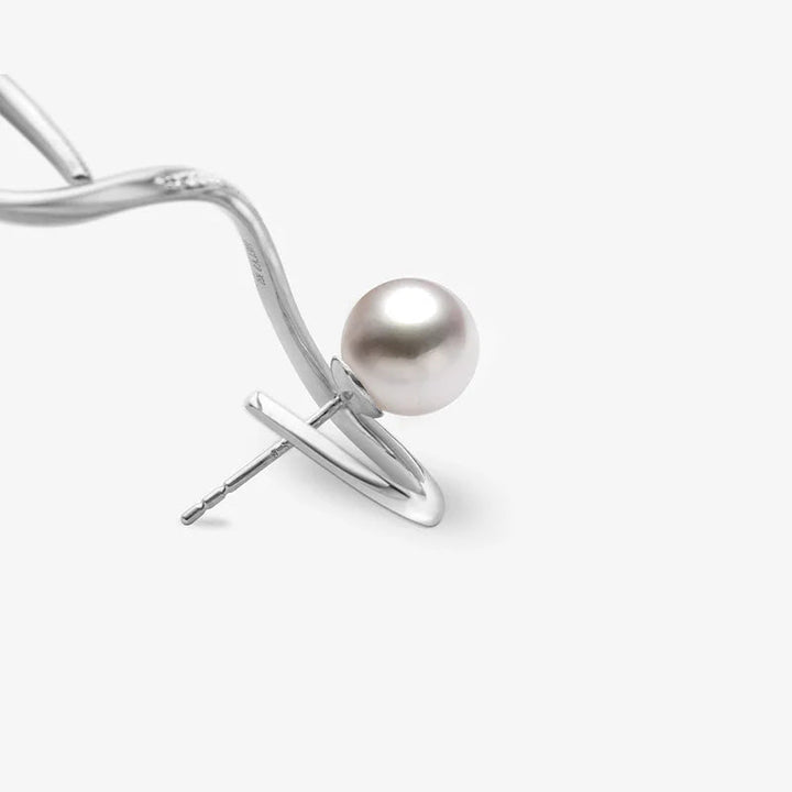 WAVES COLLECTION Akoya Pearl 18K White Gold Diamond Earhooks WAVES COLLECTION Akoya Pearl 18K White Gold Diamond Earhooks THE WAVES COLLECTION