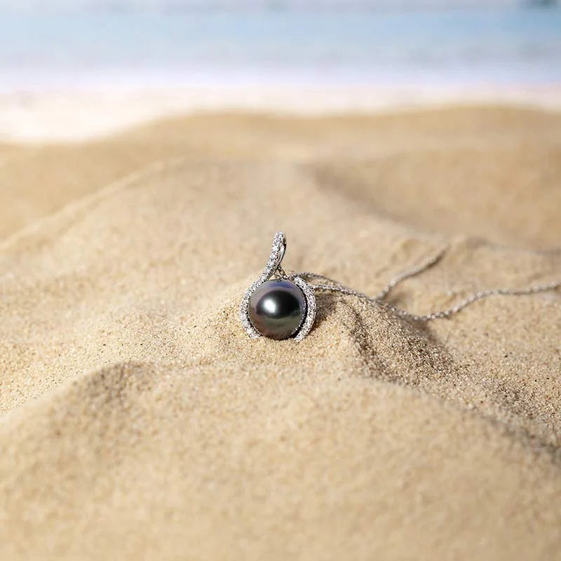 WAVES COLLECTION Tahitian Black Pearl 18K White Gold Diamonds Necklace WAVES COLLECTION Tahitian Black Pearl 18K White Gold Diamonds Necklace THE WAVES COLLECTION