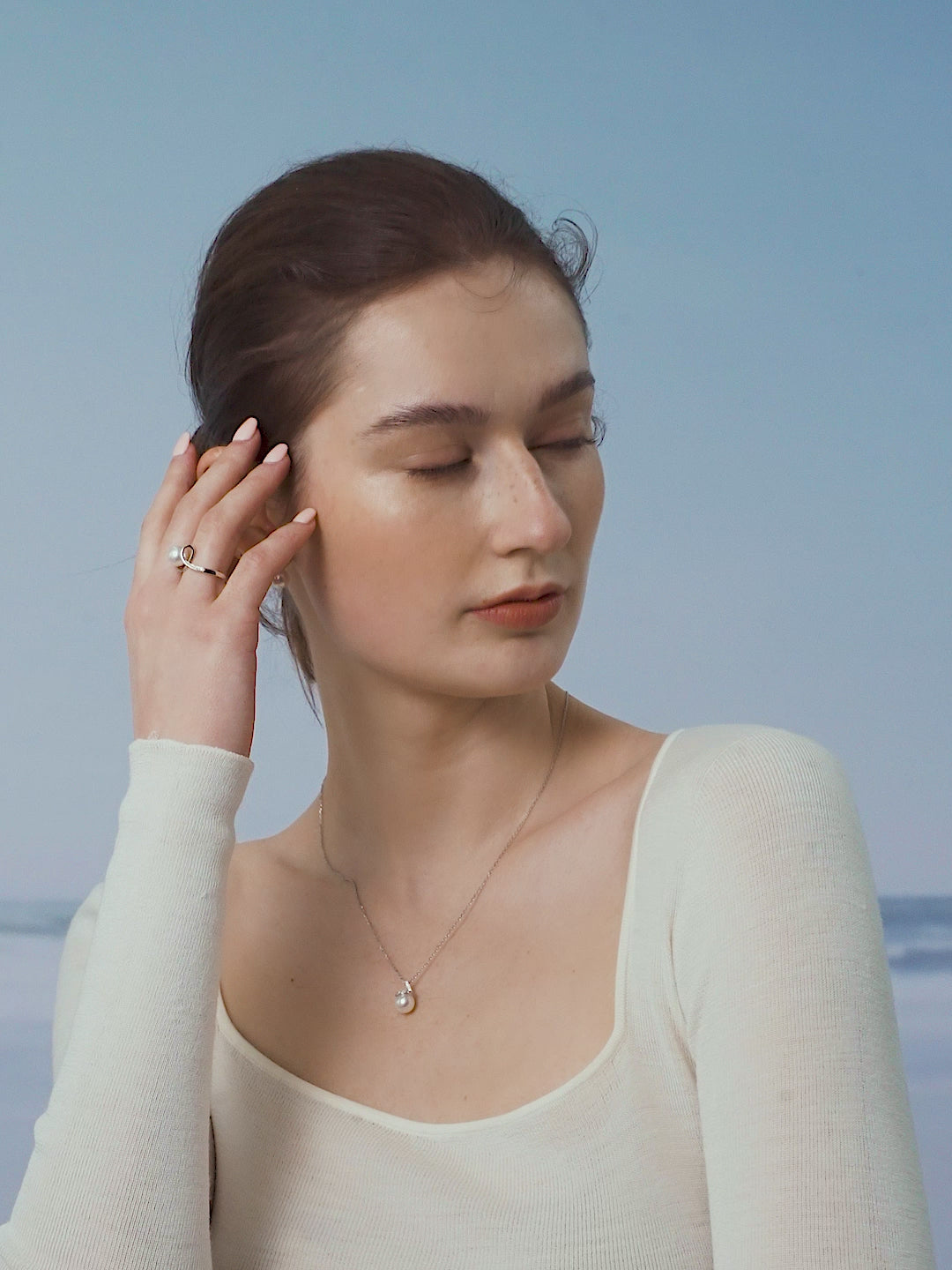 Akoya Pearl 18K Solid Gold Elegant Diamonds Ring