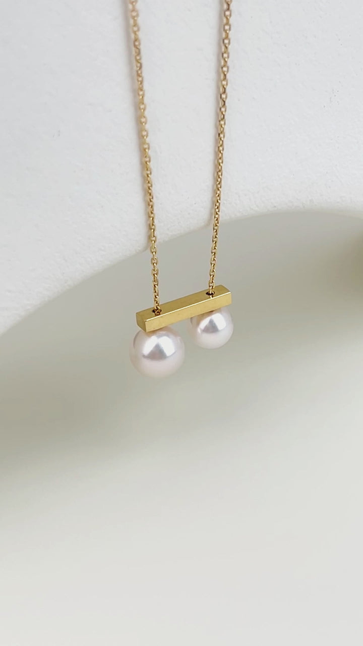 Akoya Saltwater Pearl 18k Yellow Gold Asymmetric Balance Beam Necklace