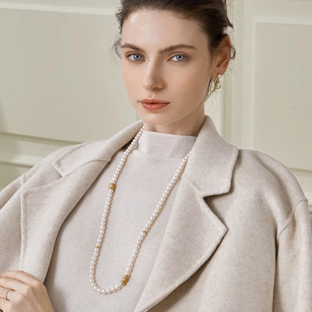 What Kind of Jewelry is Suitable for Wearing in Autumn? HELAS Jewelry