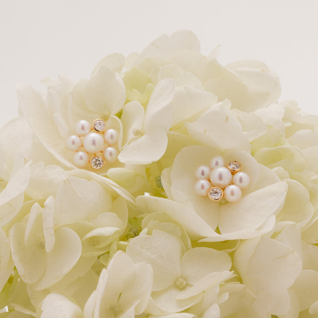 Spring Garden Jewelry: Floral Pearl Pieces for Everyday Style