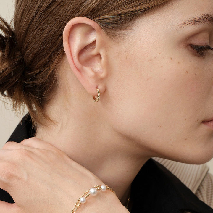 18K Gold Diamond Twist Huggie Hoop Earrings - HELAS Jewelry