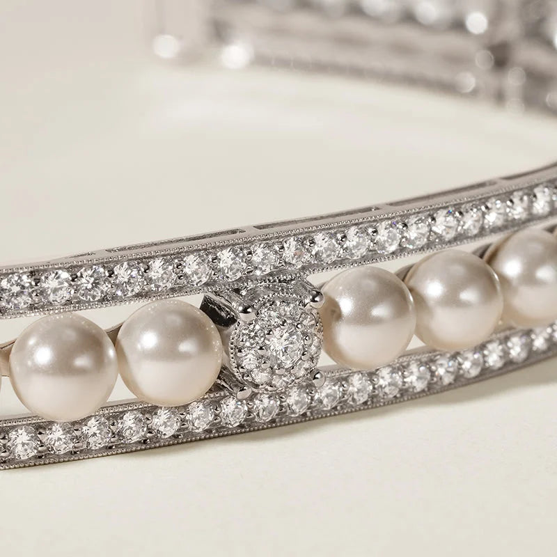 1920s' COLLECTION Akoya Pearl 18K White Gold Diamond Mary Crown 1920s' COLLECTION Akoya Pearl 18K White Gold Diamond Mary Crown 1920s' COLLECTION
