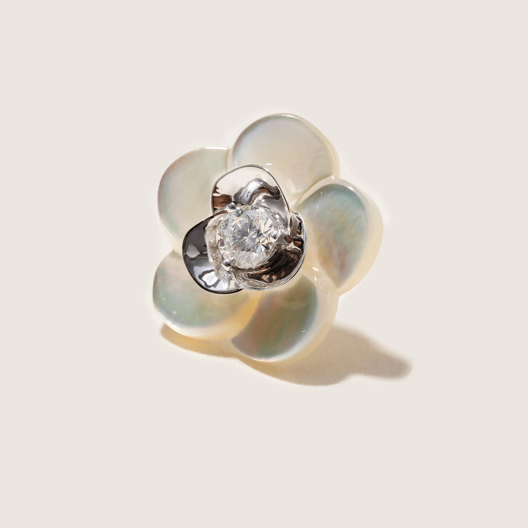 Mother-of-pearl 9K White Gold Lab-Grown Diamond Gardenia Stud Earrings