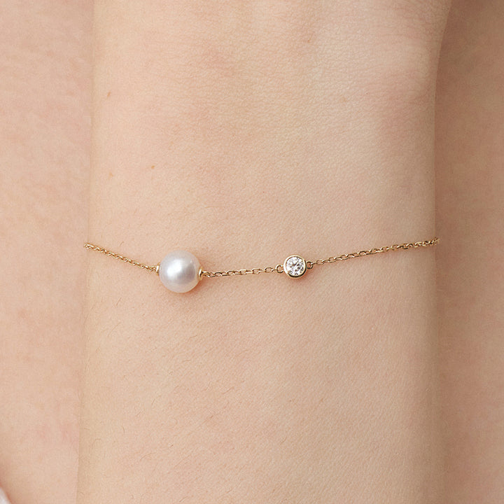 Freshwater Pearl 14K Yellow Gold Diamond Minimalist Design Bracelet