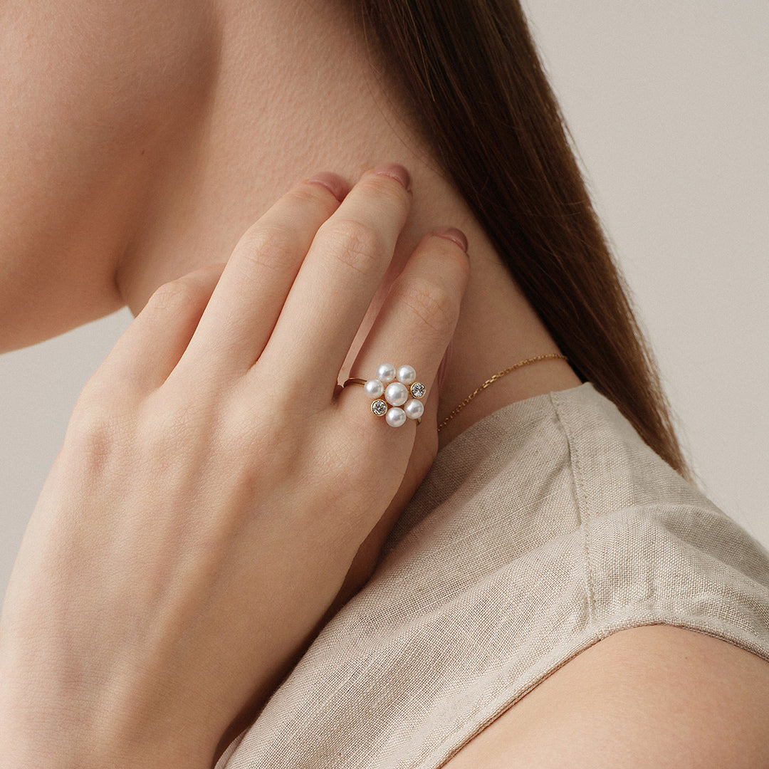 Freshwater Pearl 9K Gold Lab-Grown Diamond Dandelion Ring