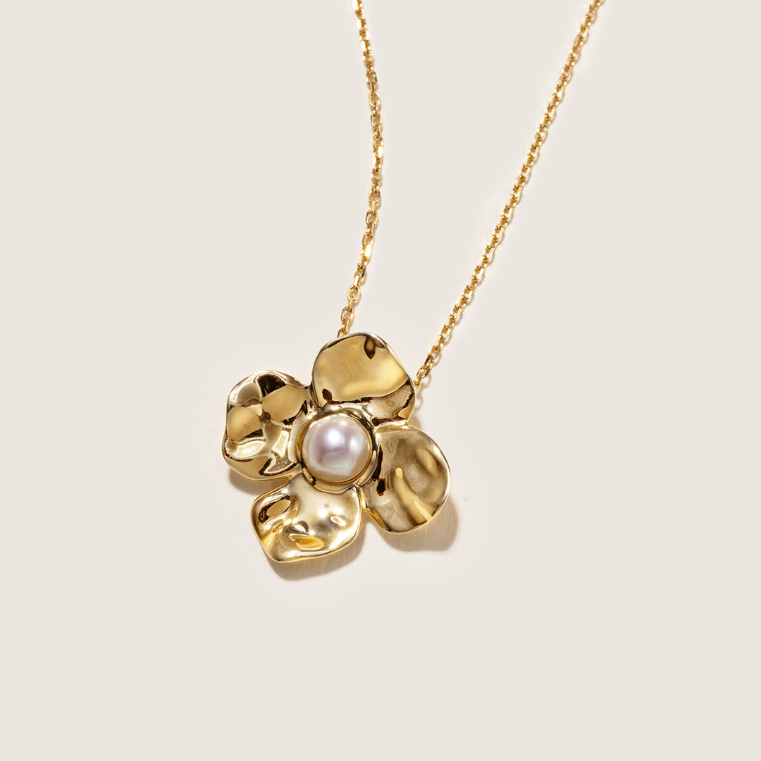Freshwater Pearl 9K Gold Wild Bloom Pendant Necklace