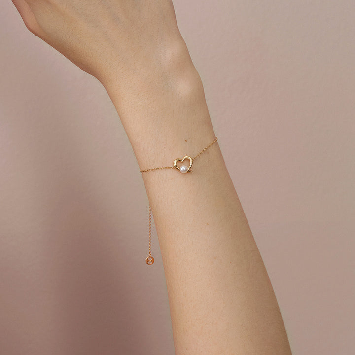Freshwater Pearl 9K Gold Heart Romance Bracelet