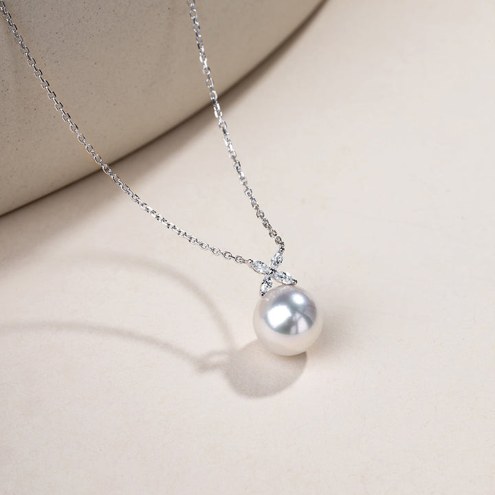 South Sea Pearl 18K White Gold Diamonds Four Leaf Flower Necklace