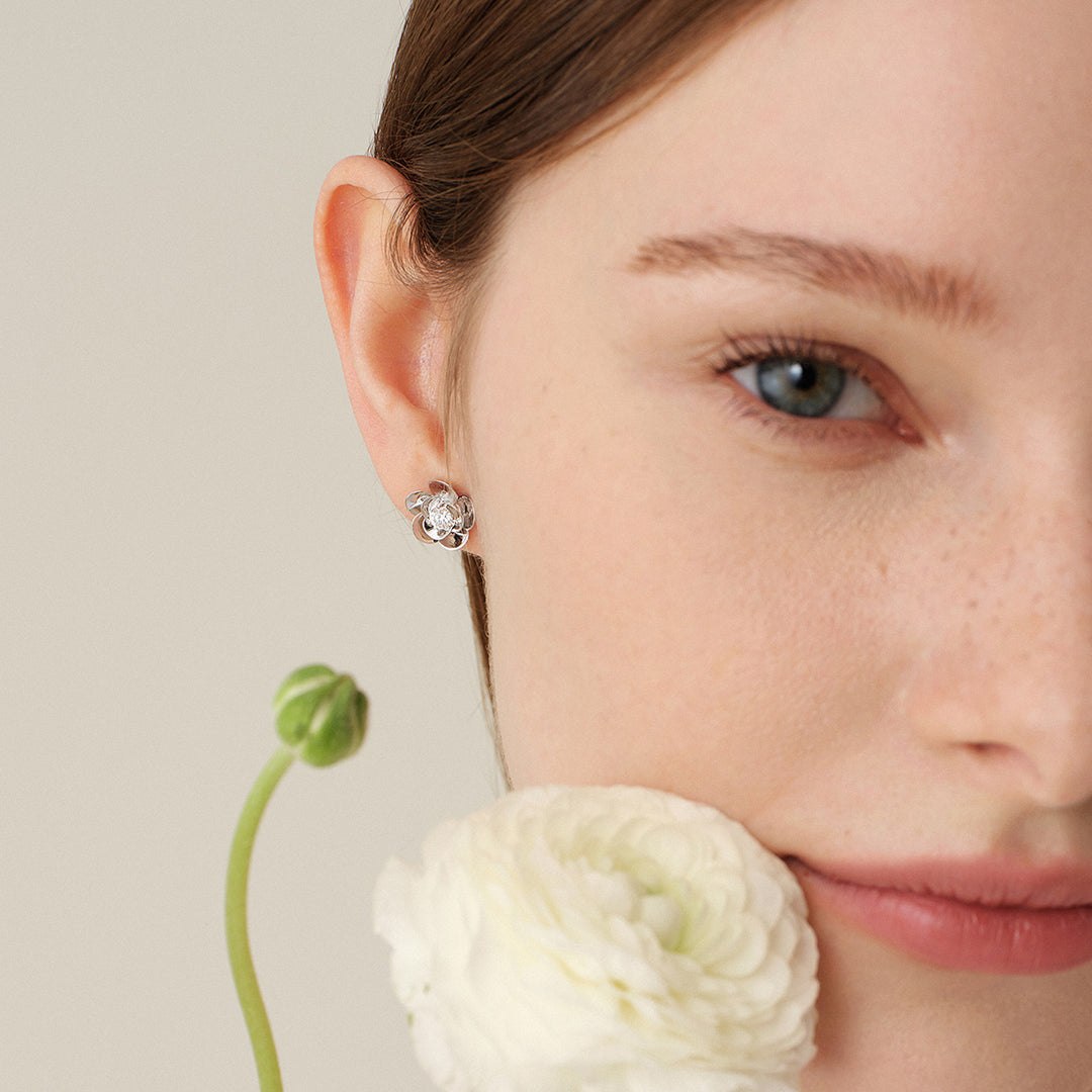 9K White Gold Lab-Grown Diamond Jasmine Stud Earrings