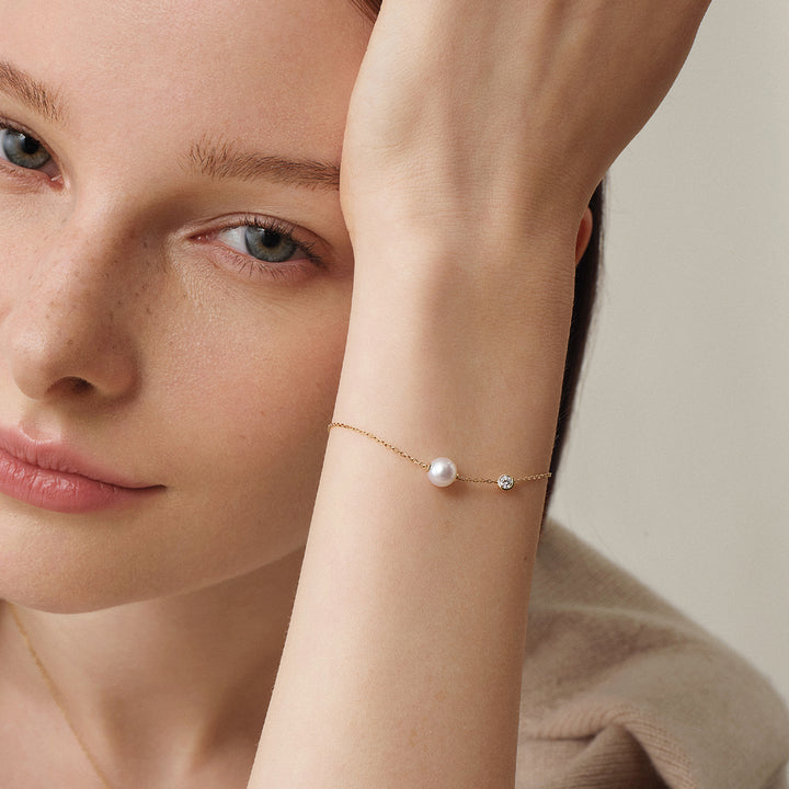 Freshwater Pearl 14K Yellow Gold Diamond Minimalist Design Bracelet