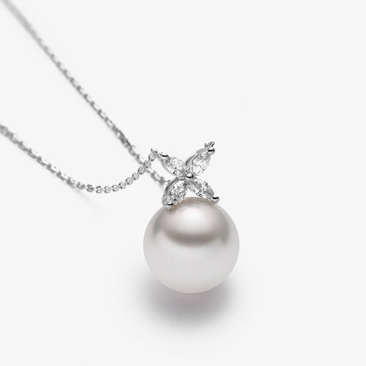South Sea Pearl 18K White Gold Diamonds Four Leaf Flower Necklace