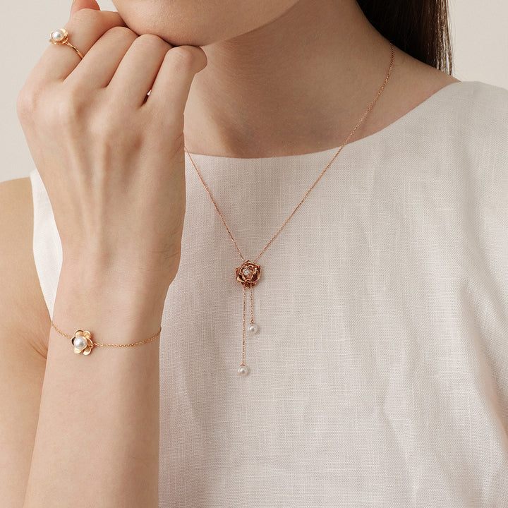Freshwater Pearl 9K Rose Gold Lab-Grown Diamond Dewdrop Rose Necklace