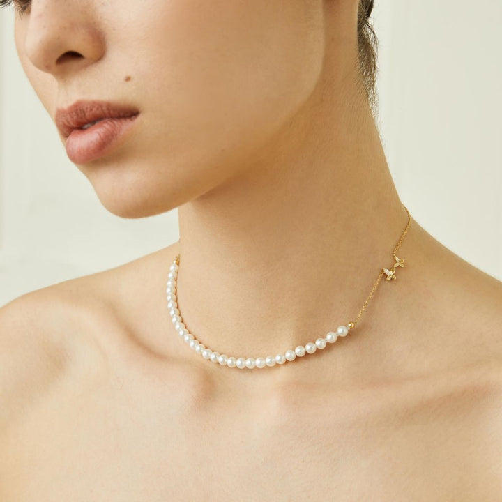Akoya Pearls 18K Gold Butterfly Diamond Neklace