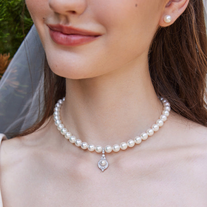 Akoya Pearl necklace 18K White Gold Diamond Midnight in Paris