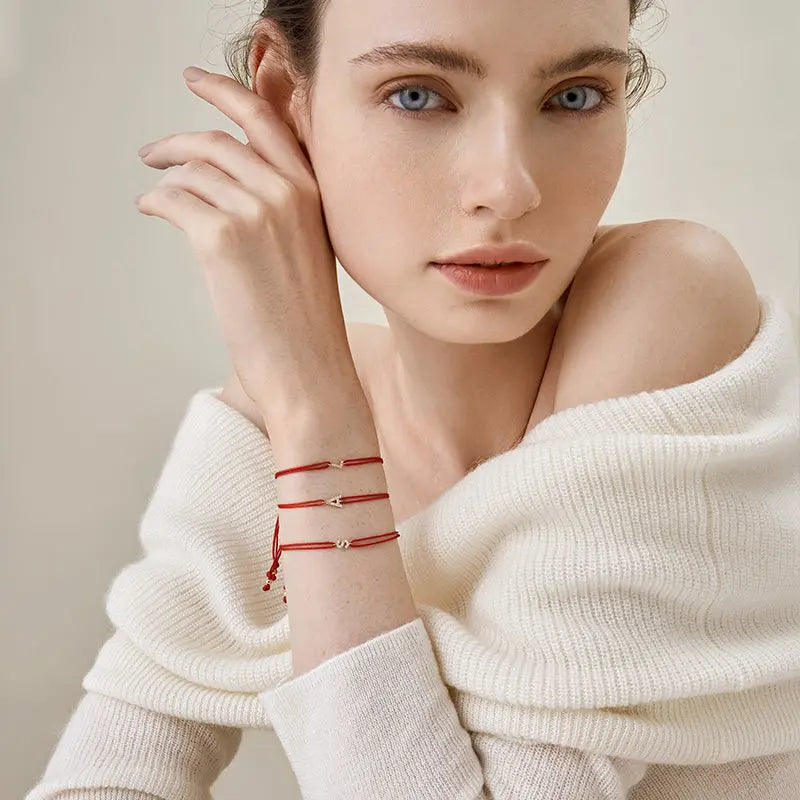 AMULET Customized Letter Mother-of-Pearl Initial Bracelet