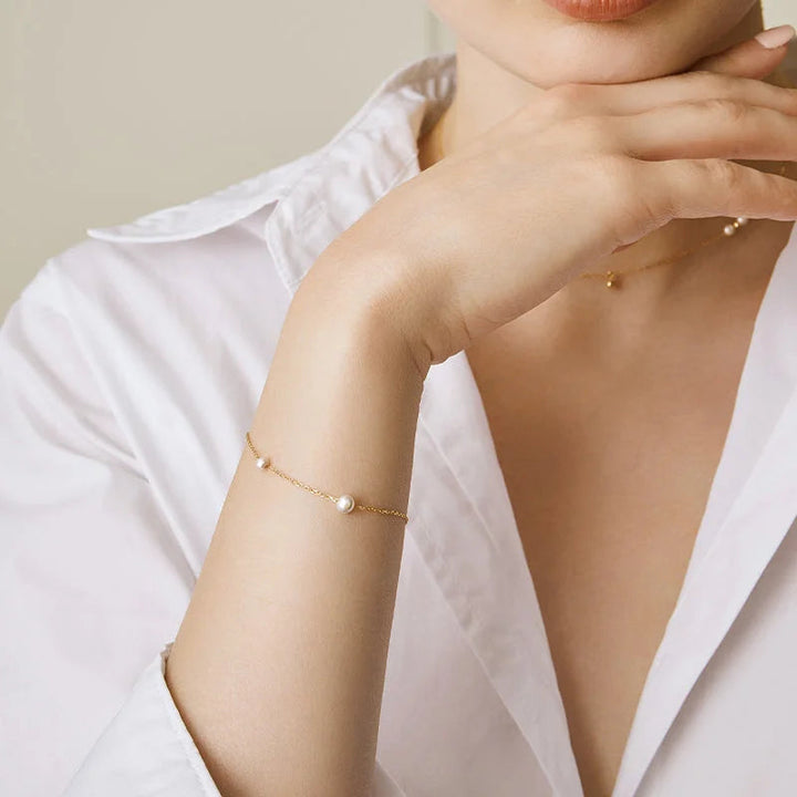 BASIC COLLECTION Akoya Pearl 18K Gold Contrast Design Bracelet BASIC COLLECTION Akoya Pearl 18K Gold Contrast Design Bracelet BASIC COLLECTION