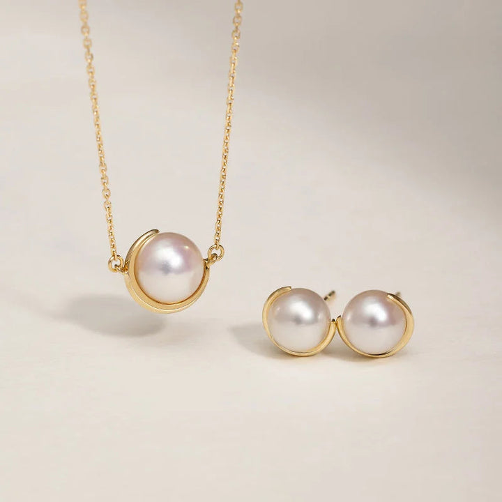 BASIC COLLECTION Akoya Pearl 18K Gold Half Enclosed Earrings BASIC COLLECTION Akoya Pearl 18K Gold Half Enclosed Earrings BASIC COLLECTION
