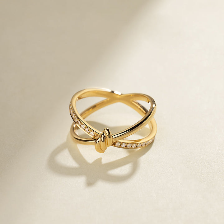 18K Gold Diamond Double-loop Twisted Ring