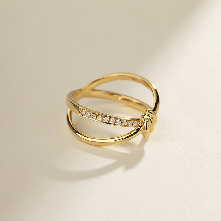 18K Gold Diamond Double-loop Twisted Ring