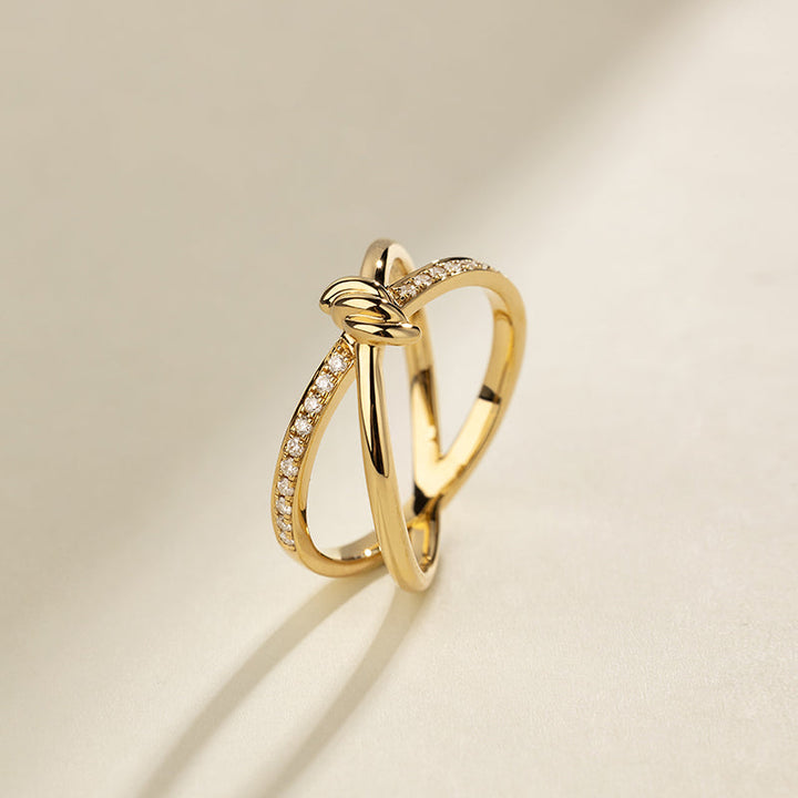 18K Gold Diamond Double-loop Twisted Ring