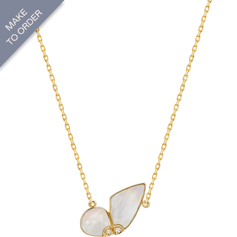 Mother Of Pearl 18K Gold Butterfly Diamonds Necklace