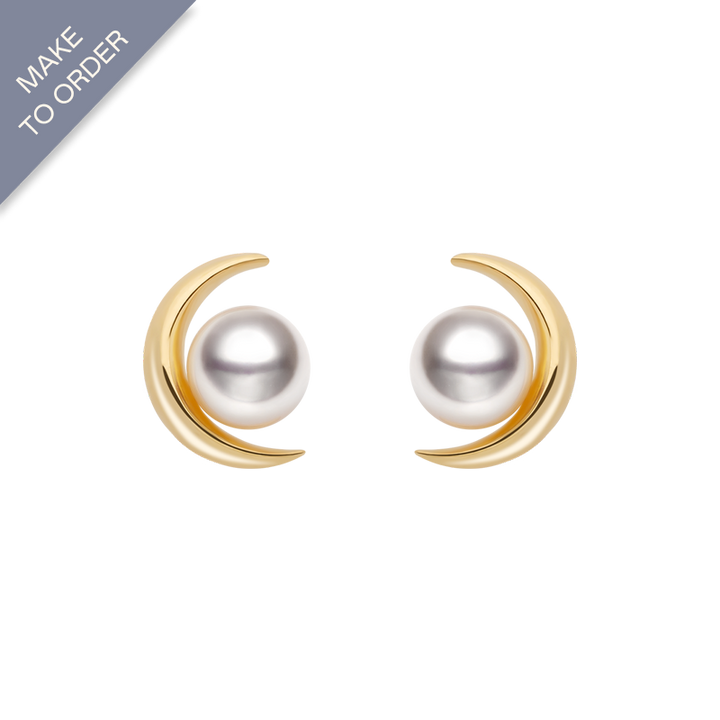 Akoya Pearl 18K Gold Refined Design Earrings