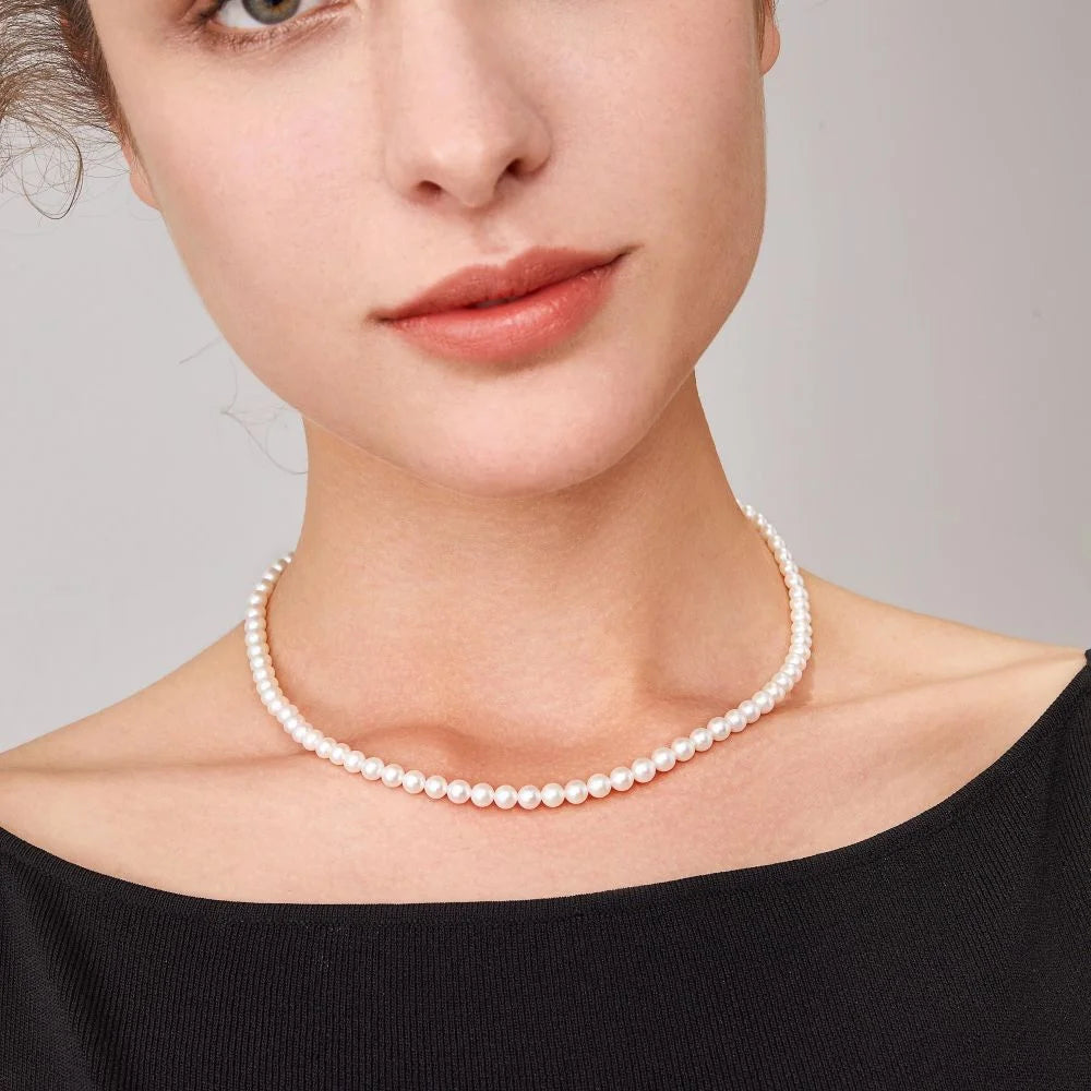HIGH-END JEWELRY High-gloss Baby Akoya Sophisticated Elegant Beaded Necklace HIGH-END JEWELRY High-gloss Baby Akoya Sophisticated Elegant Beaded Necklace HIGH-END JEWELRY