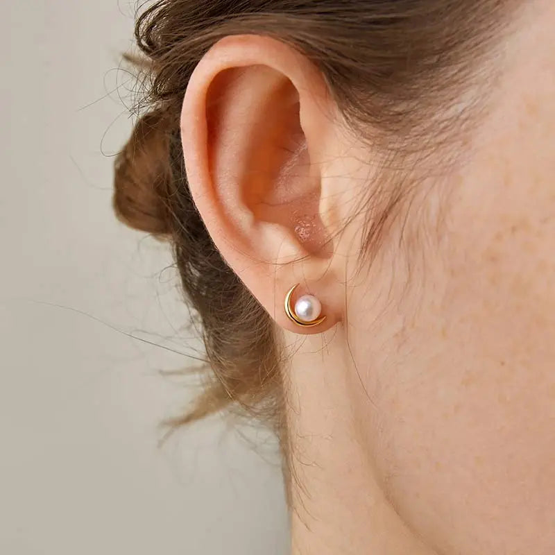 MOON OUTLINE COLLECTION Akoya Pearl 18K Gold Refined Design Earrings - HELAS Jewelry