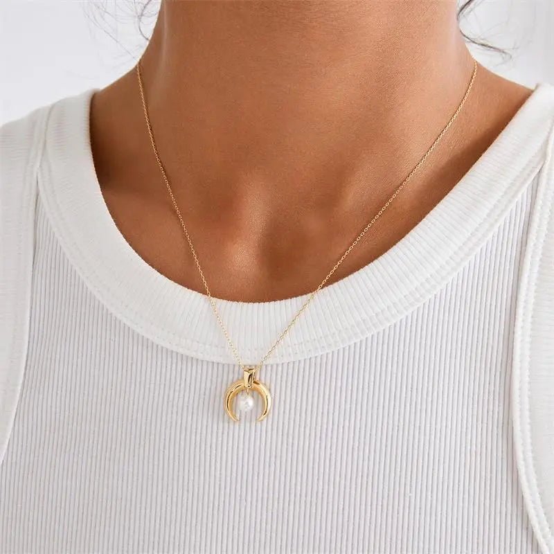 Akoya Pearl 18K Gold Special Design Highlight Necklace