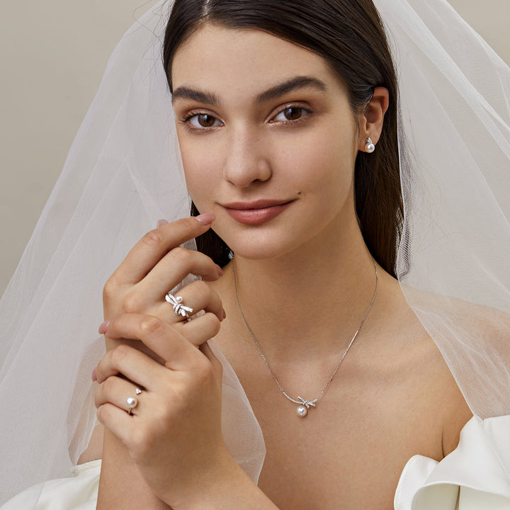 Akoya Pearl 18K White Gold Diamond Clover Ring