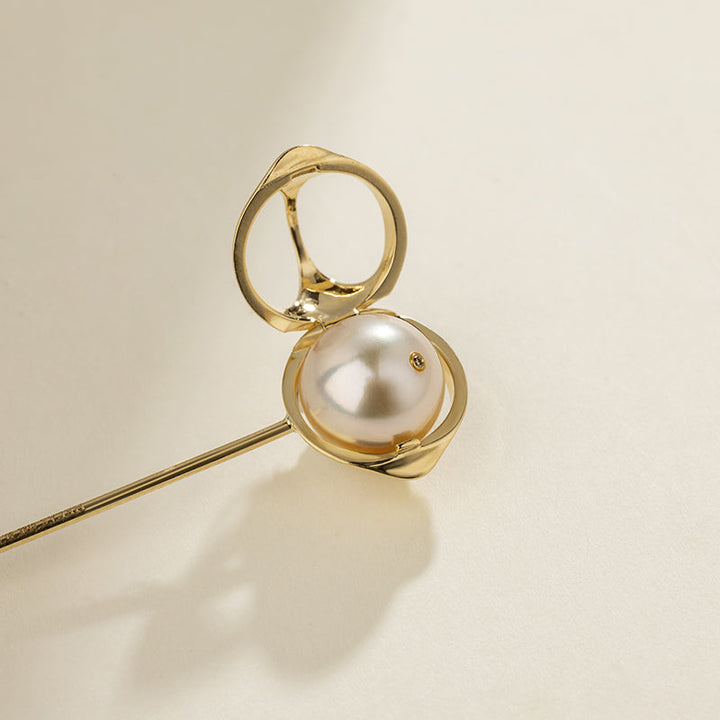 Akoya Saltwater Pearl 18K Gold Diamond Pearl-encased Brooch