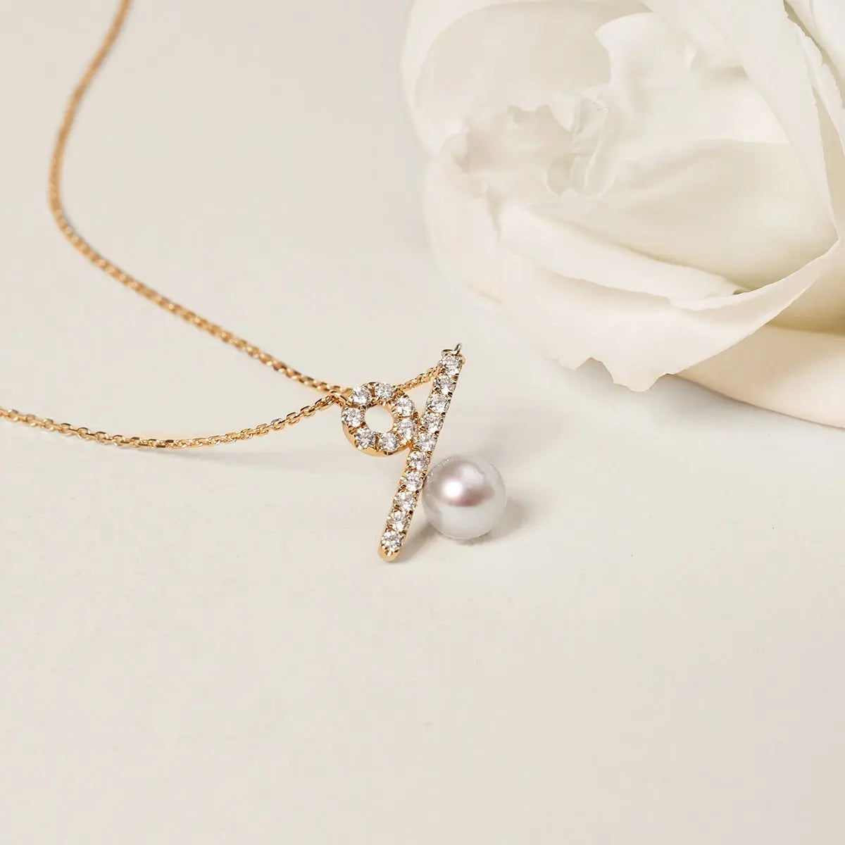 PERCENT COLLECTION Akoya Saltwater Pearl 18K Yellow Gold Diamond Circle Necklace - HELAS Jewelry