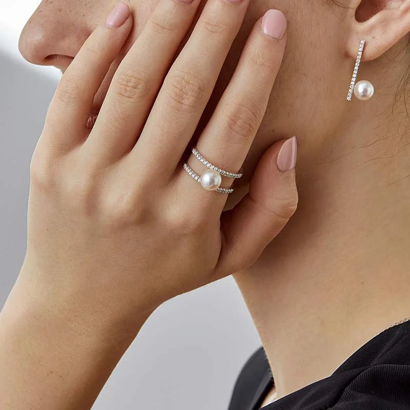 Akoya Pearl White 18K Gold Double Band Diamonds Ring