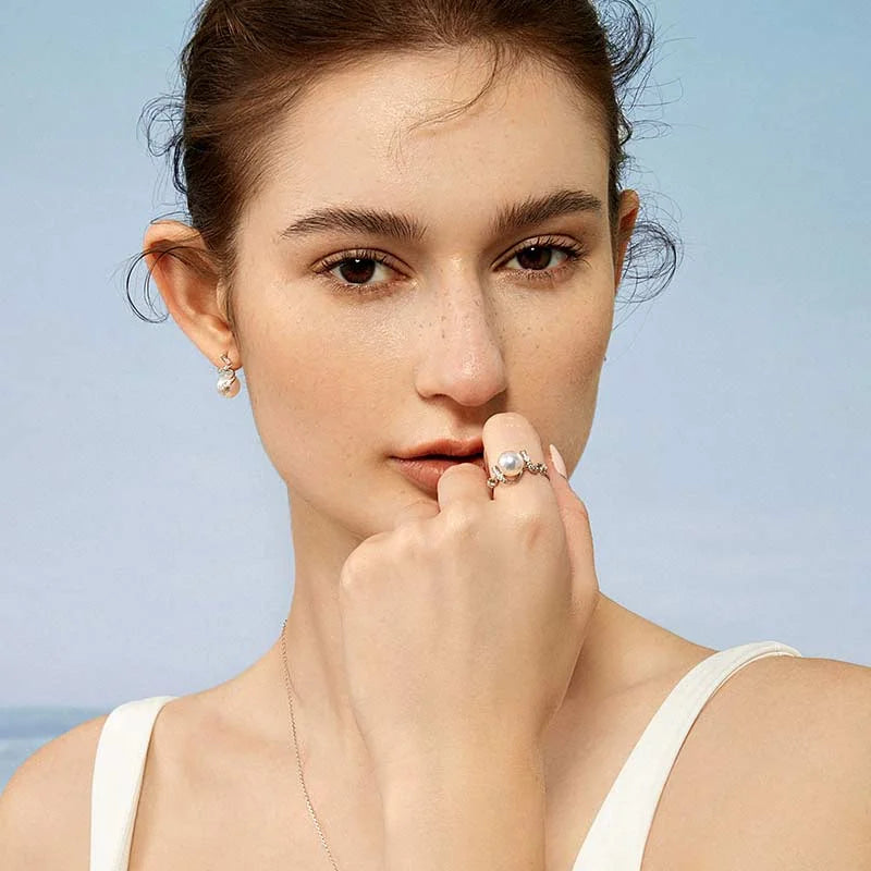 WAVES COLLECTION Akoya Pearl 18K White Gold Diamonds Ring WAVES COLLECTION Akoya Pearl 18K White Gold Diamonds Ring THE WAVES COLLECTION