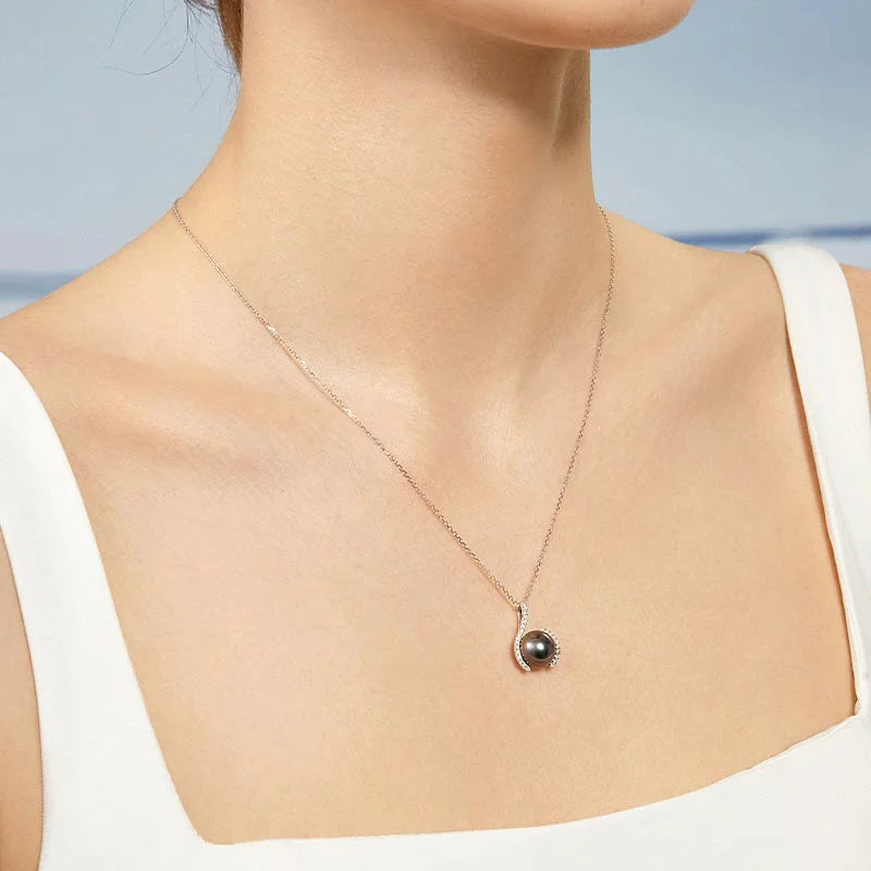 Tahitian Black Pearl 18K White Gold Diamonds Necklace