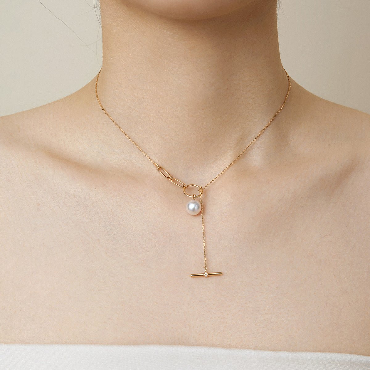 Akoya Pearl 18K Gold Diamond Tension Poise Clasp Necklace - HELAS