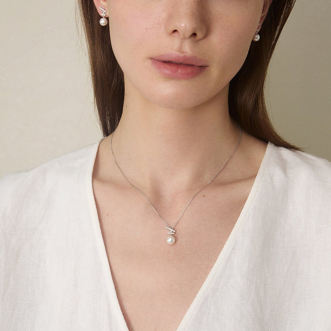 Akoya Pearl 18K Gold Diamonds Sparkle Flying Necklace - HELAS Jewelry